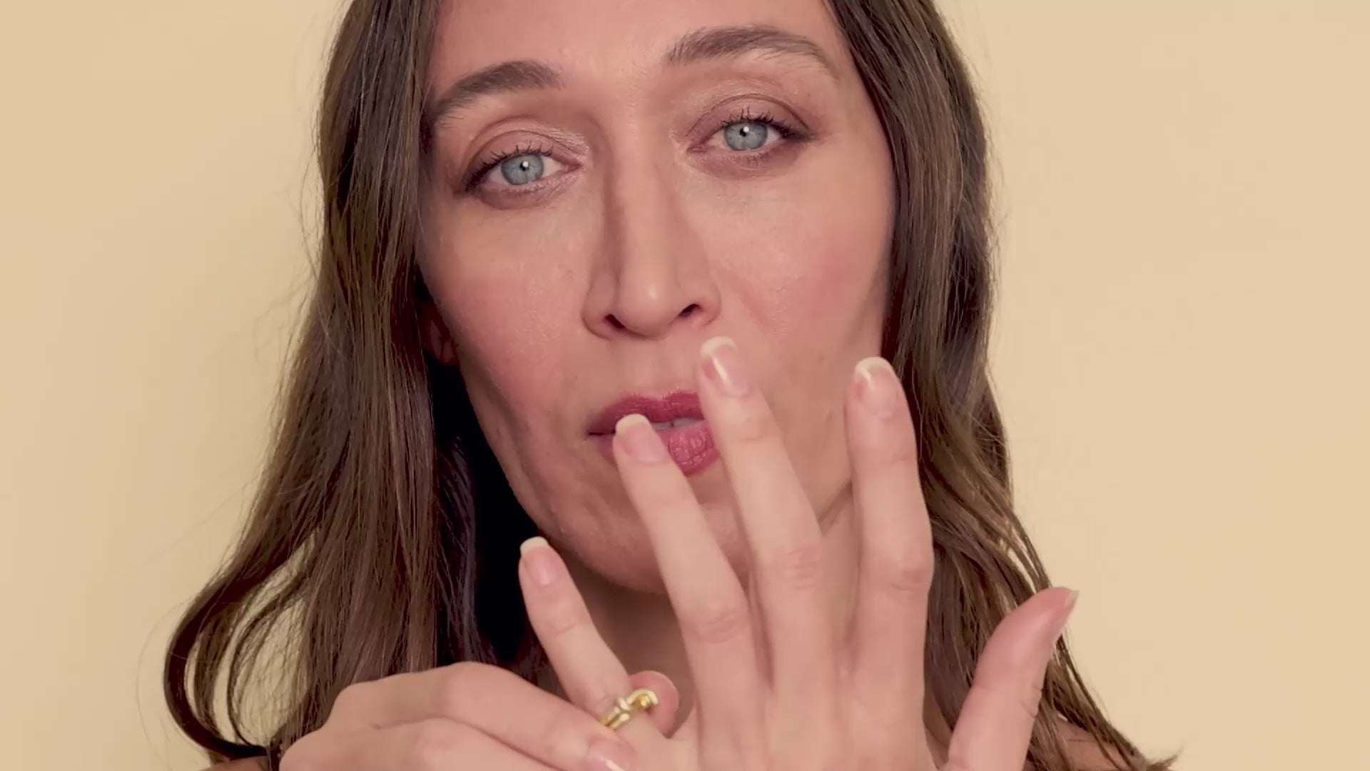 Load video: Alana Hadid wearing The MARQE&#39;s Promise Ring